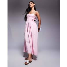 River Island Smockad Midiklänning Med Smala Band - Rosa