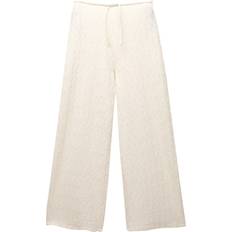 Pull&Bear Naturvita Texturerade Byxor Med Ledig Passform - Naturvita