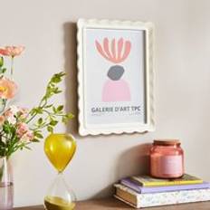 Dunelm Scalloped White Photo Frame