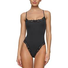 SKIMS Cami Bodysuit Large Fits Everybody Lace - Black