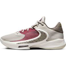 Zoom freak 4 • Compare (29 products) see price now »