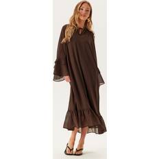 Bruna Klänningar Object Objgina L/S RE V-Neck Midi Dre