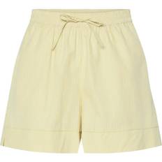 Pieces Pcfemme Hw Shorts - Yellow