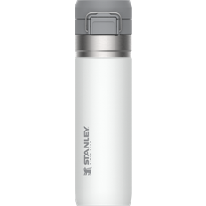 Serving Stanley The Quick Flip Go - Polar Water Bottle 0.7L