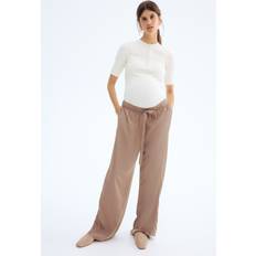 H&M Hvid Mama Ribbet Bedstefartop Size S