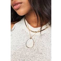 boohoo Pearl Pendant Layered Necklace - Gold