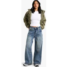 boohoo The Petite Mid Waist Wide Leg Jean - Blue