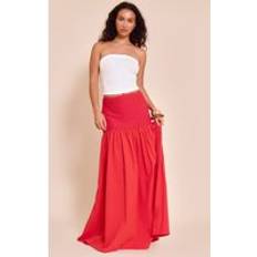 PrettyLittleThing Textured Drop Waist Lightweight Maxi Skirt - Red