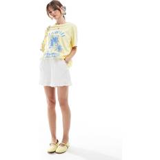 Barnet Textured Shorts - White