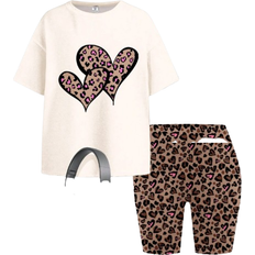 Shein Girl's Vintage Leopard Print Heart Graphic Short Sleeve T-Shirt And Shorts Set - Merlot Color Scheme