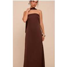 PrettyLittleThing Satin Bandeau Scarf Detail Maxi Dress - Chocolate