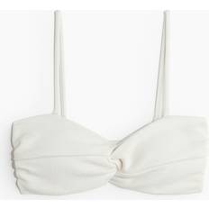Bikinioberteile H&M Wattiertes Bikinitop Mit Twistdetail - Weiß