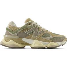 New Balance 9060 Skor New Balance Män 9060 - Grön/Beige/Brun Mocka/Mesh