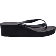 Synthetic Flip-Flops PrettyLittleThing Round Toe Simple Platform - Black