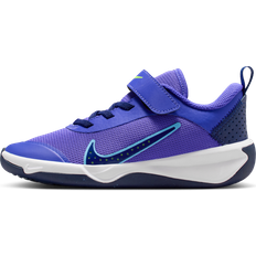 Nike Boys Indoor Sport Shoes Nike Omni Multi-Court Younger Kids Shoes - Purple