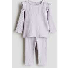 Andre sett H&M Baby Ribbestrikket Bomull Sett - Lys Lilla