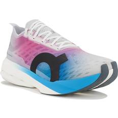 On Sko On Cloudboom Strike Men - White