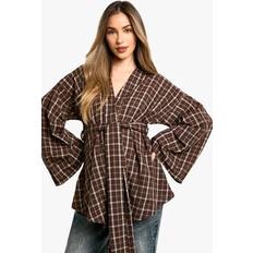 Ruffles Maternity & Nursing Wear boohoo Womens Maternity Off The Shoulder Tie Waist Check Shirt Brown