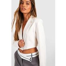 boohoo Basics Woven Single Button Crop Blazer - Cream