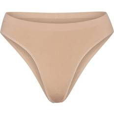 SKIMS Soft Smoothing Seamless Brief - Clay