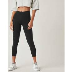 Shein Solid Breathable Capri Leggings