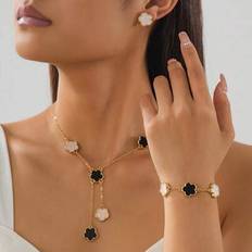 Black Jewellery Sets Shein Lucky Four-Leaf Clover Pendant Necklace Bracelet 1 Pair