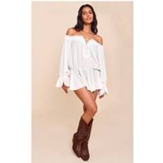 PrettyLittleThing Long Sleeve Bardot Floaty Playsuit - Cream