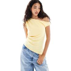 Off-Shoulder Linnen New Look Gul Topp Med Bar Axel Scubamaterial