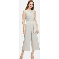 Plisseret Jumpsuits & Overalls Betty Barclay Trendy Jumpsuit Med Lommer Og Vandfaldshalsudskæring - Hvid