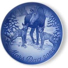Royal Copenhagen Lagkagefade Royal Copenhagen Mors Dags Platte 2025 Elgko Med Kalve 15 cm Lagkagefad
