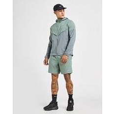 Nike Run Challenger 7 Inch Lined Short - Green