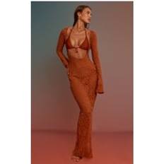 S Saronger & Kimonos PrettyLittleThing Textured Knit Plunge Front Maxi Beach Dress - Rust