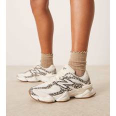 New Balance 9060 Leopard Print Trainers - Neutral