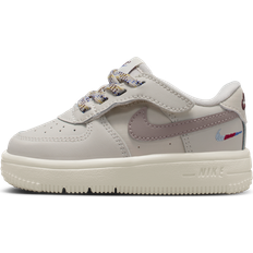 Nike Bruna Sneakers Nike Force 1 Low LV8 EasyOn