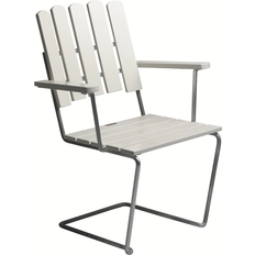 Utemöbler Grythyttan A2 - White Lacquered Oak with Hot-Dip Galvanized Frame Trädgårdsmatstol