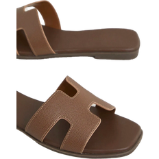 Shein SHUZIA All-Time Bestseller Women's Luxe-Inspired Harness Cutout Open Toe Minimalist Palm Print Pu Dark Olive Slides Spring Shoes Vacation Shoes Casual Shoes Beach Shoes Mother's Day Present