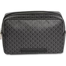 Calvin Klein Toilettasker & Kosmetiktasker Calvin Klein Monogram Logo Zip Dopp Kit - Black