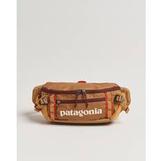 Patagonia Återvunna material Midjeväskor Patagonia Black Hole Waist Pack 5L - Black