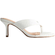 New Look Toe Post - White
