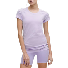 Lululemon Swiftly Tech Short-Sleeve Shirt 2.0 Hip Length - Lavender Frost