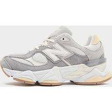New Balance Trainers New Balance Multi 9060 Junior Trainers - Grey