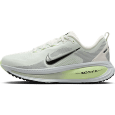 Women Running Shoes Nike Vomero 18 Straßenlaufschuh Damen - Weiß