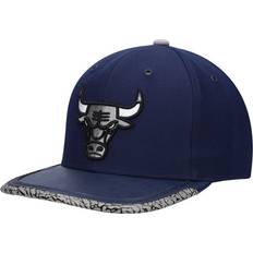 Sports Fan Apparel Iriedaily Chicago Bulls Navy Day 3 Snapback Cap