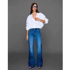 Utsvängda Jeans Med Kontrastdetalj