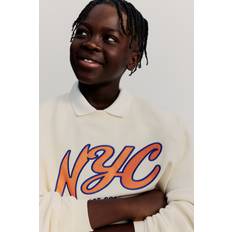 Enfärgade Sweatshirts H&M Pojke Sweatshirt Med Motiv - Vit