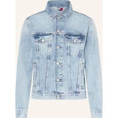 Denim Jackets - Men Tommy Jeans Denim Trucker Vintage Backprint Flag Jacket - Light Blue