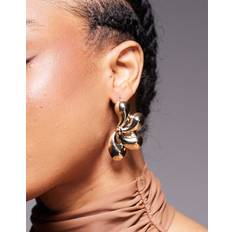 Pleated Fan Stud Earrings - Gold