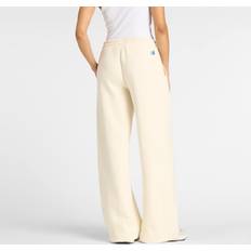New Balance Dam Byxor New Balance Reimagined Fleece Wide Leg Pant - Beige