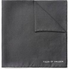 Tiger of Sweden Herre Brystlommetørklæder Tiger of Sweden Voco Lommeklude Hos Magasin - Black
