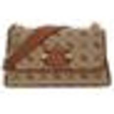Guess Väskor Guess Neda Convertible Xbody Flap Dam Axelremsväska - Latte Logo